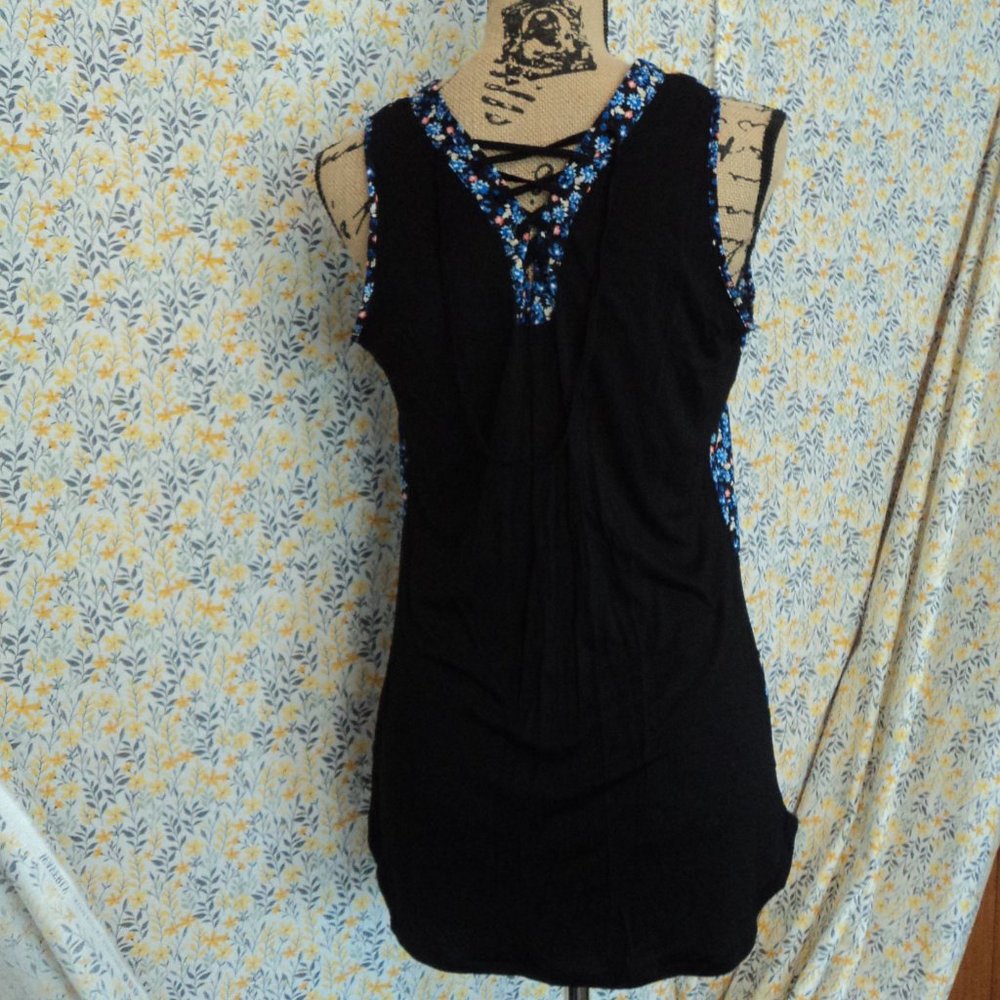Tank Top - Picture 5 of 6
